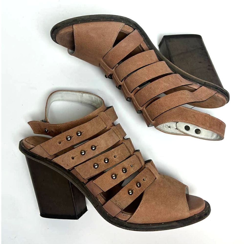 Freda Salvador Tan Gladiator Heels Sz. 6
